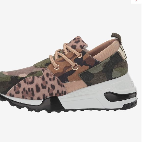 Steve Madden Cliff Sneaker in Khaki/Beige Sold out in this size online! - Picture 5 of 8